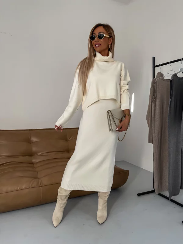 Nicole - Elegant Knit Set