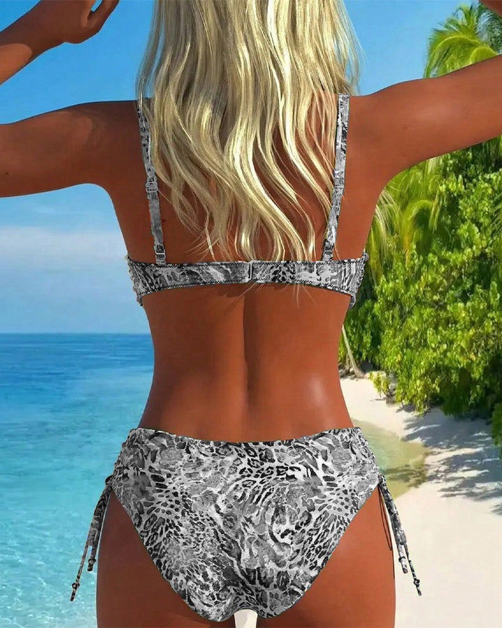 Eye-catching Two-Piece Swimsuit with Leopard Print