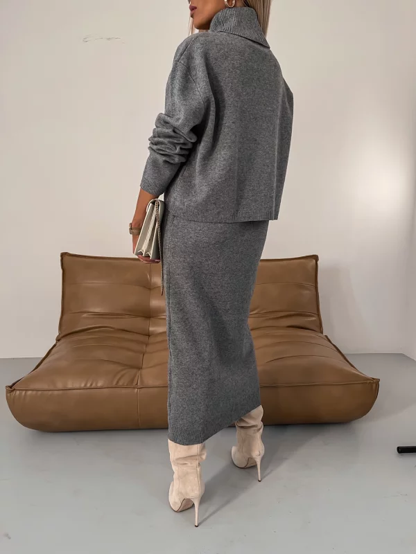 Nicole - Elegant Knit Set