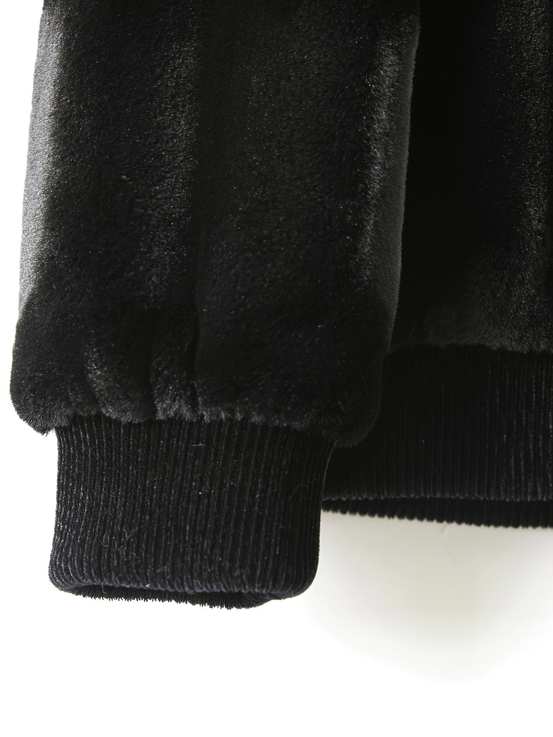 Louis™ | The Elegant Black