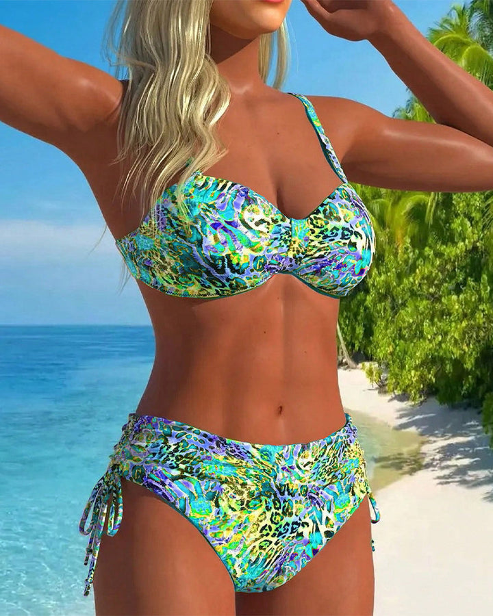 Eye-catching Two-Piece Swimsuit with Leopard Print