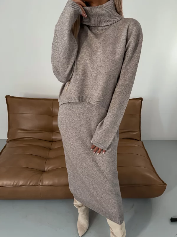 Nicole - Elegant Knit Set