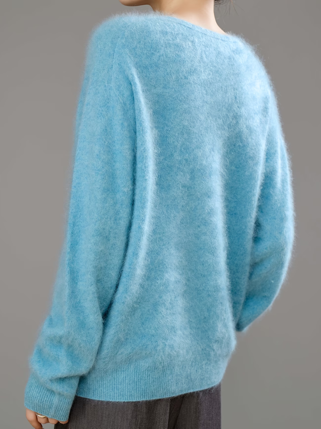 Élise | Brushed V-Neck Sweater