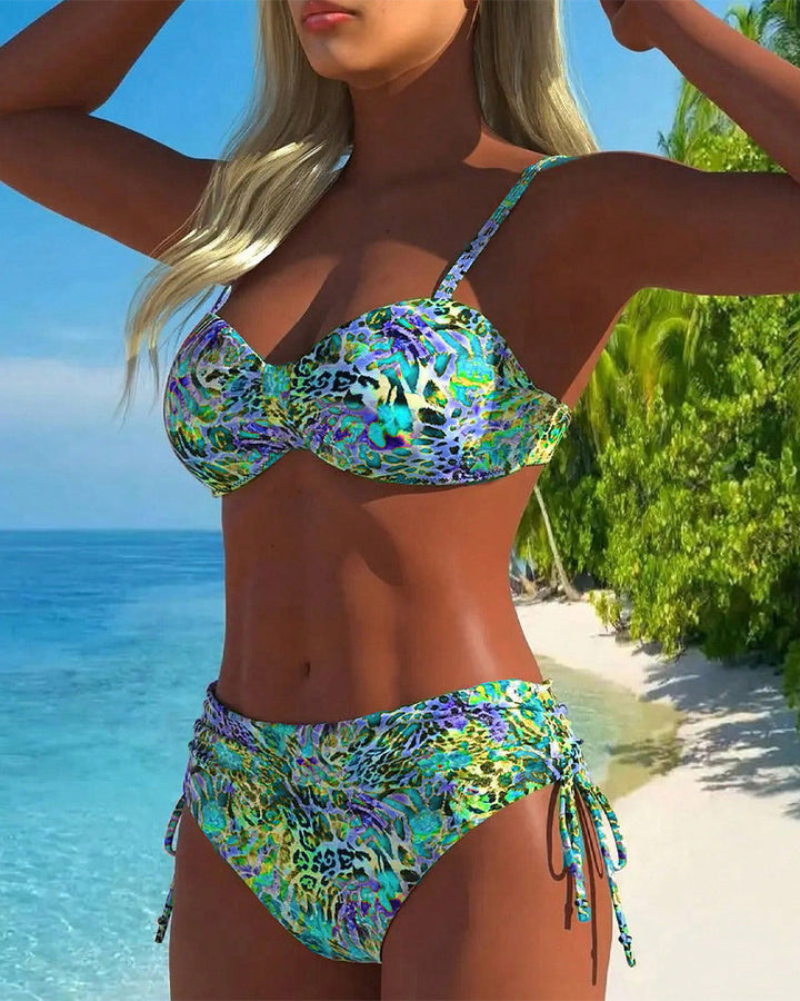 Eye-catching Two-Piece Swimsuit with Leopard Print