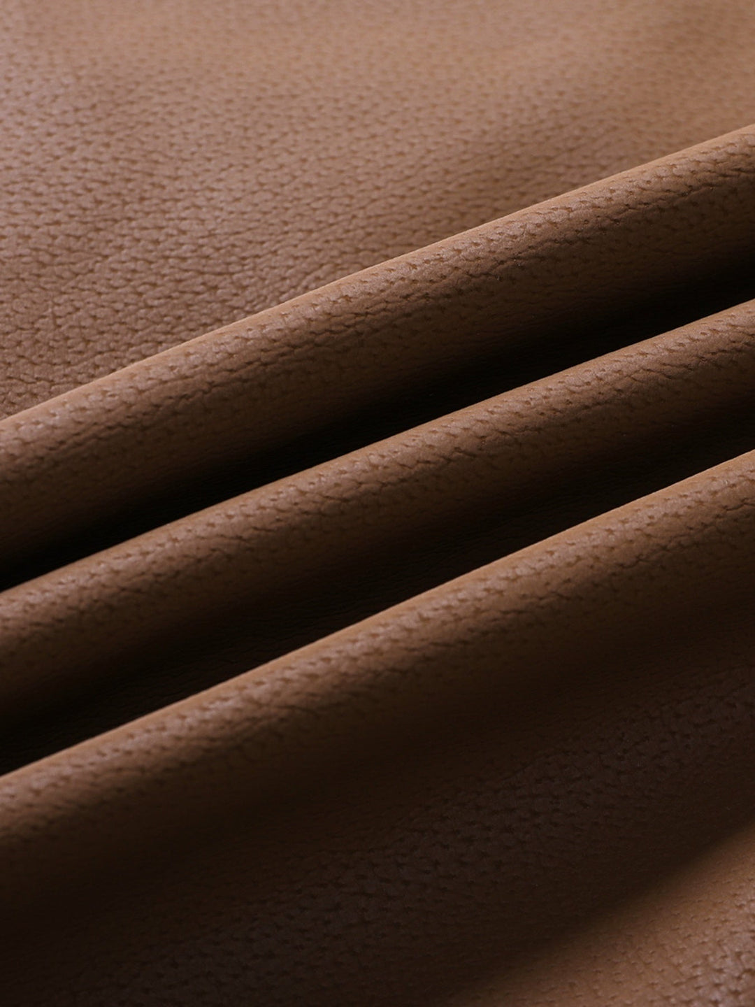 Elias™ | The Modern Aviator