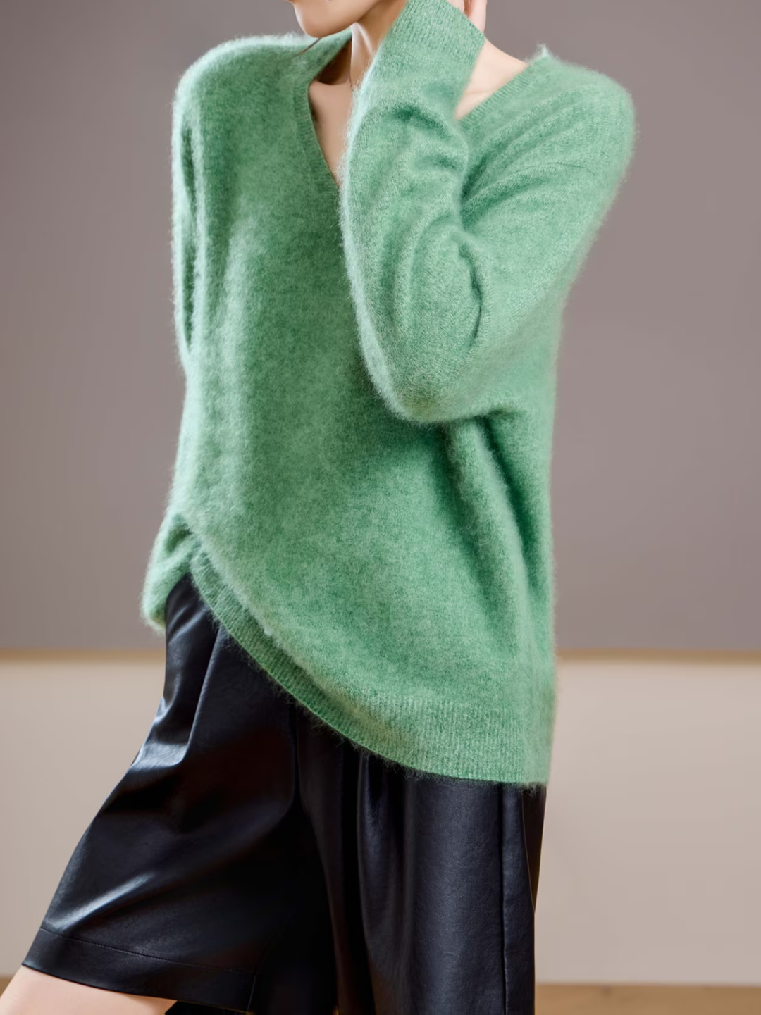 Élise | Brushed V-Neck Sweater