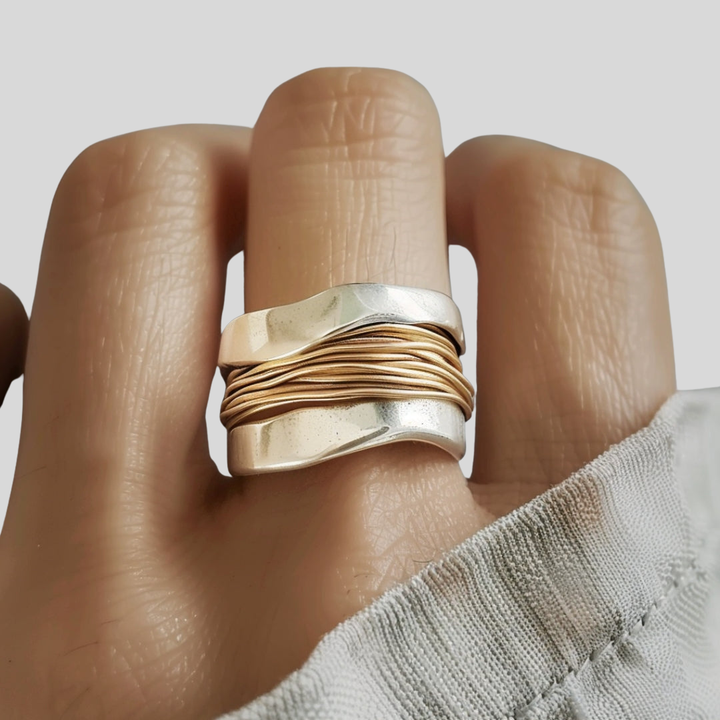 Rena | Silver Golden Threads Ring