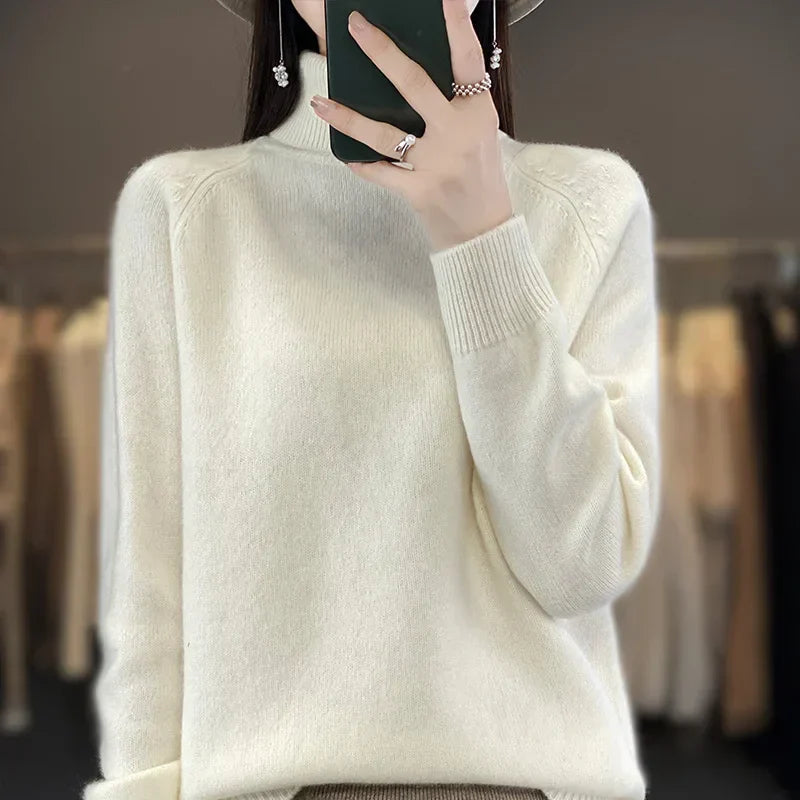 Alice | Sweater with High Collar
